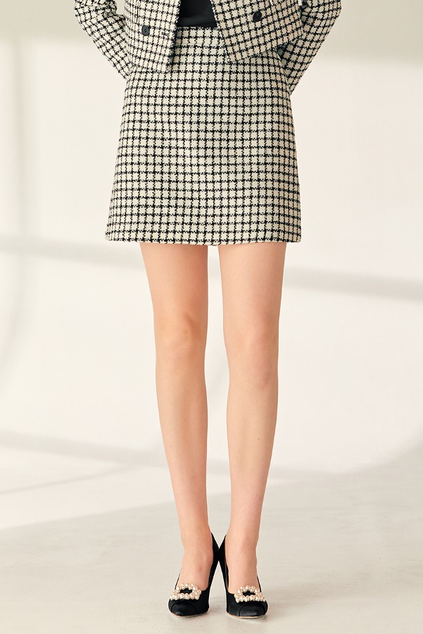 JANET Semi A-line tweed mini skirt (White)