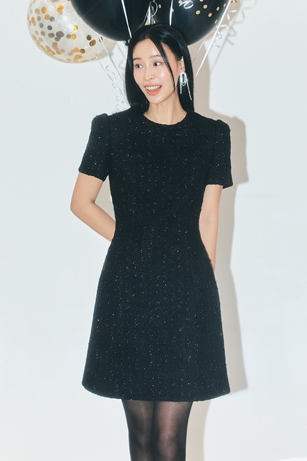 ROCHELLE Semi A-line tweed mini dress (Black)