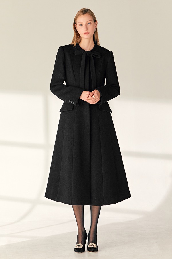 AVELINE Tie detailed A-line cashmere blended coat (Black)